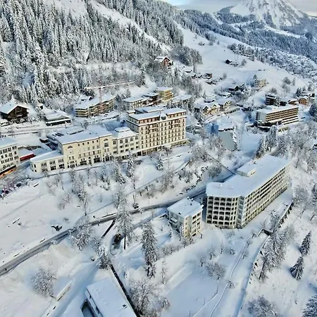 Modern Mountain Room With Shared Bathroom At 500M To Ski Lifts And Leysin Center Мини-отель